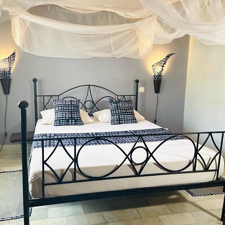דקר Le Lodge Des Almadies מראה חיצוני תמונה