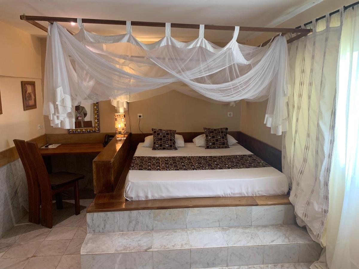 דקר Le Lodge Des Almadies מראה חיצוני תמונה