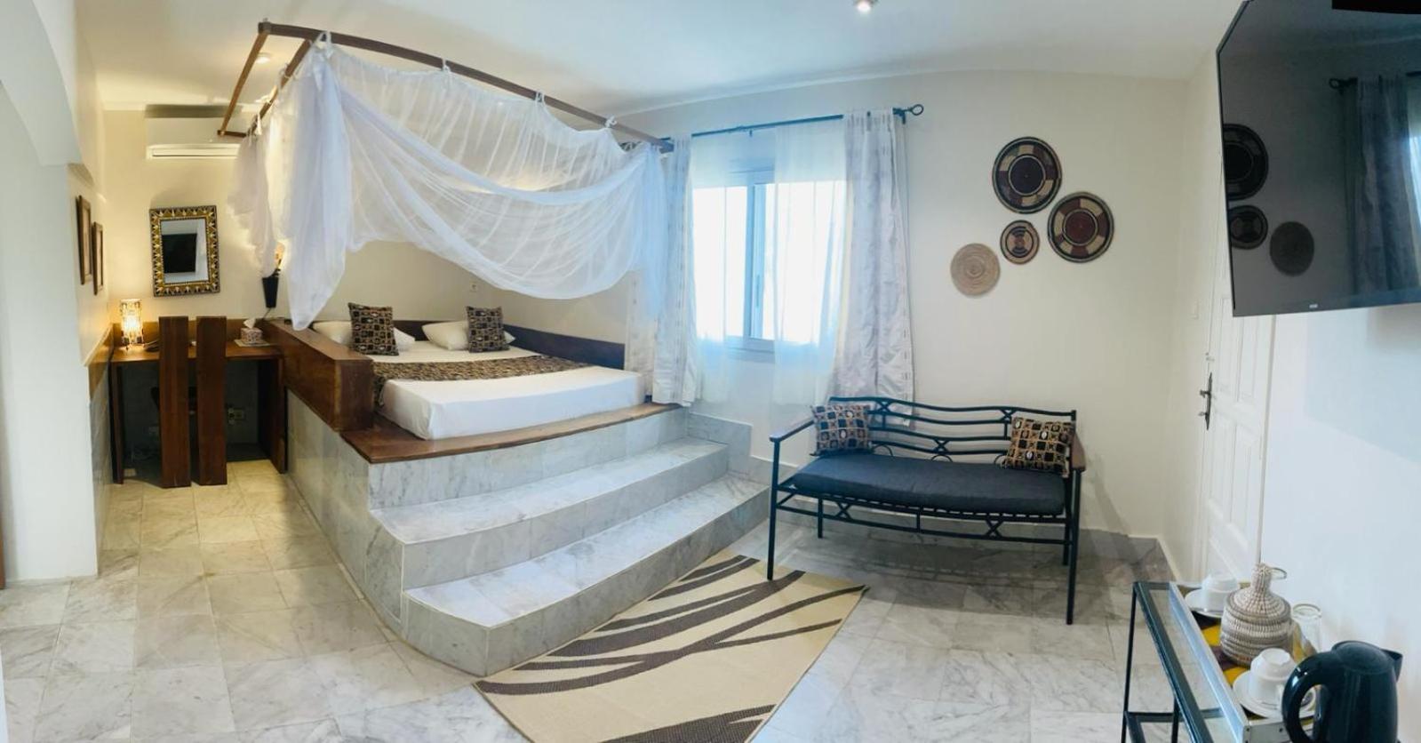 דקר Le Lodge Des Almadies מראה חיצוני תמונה
