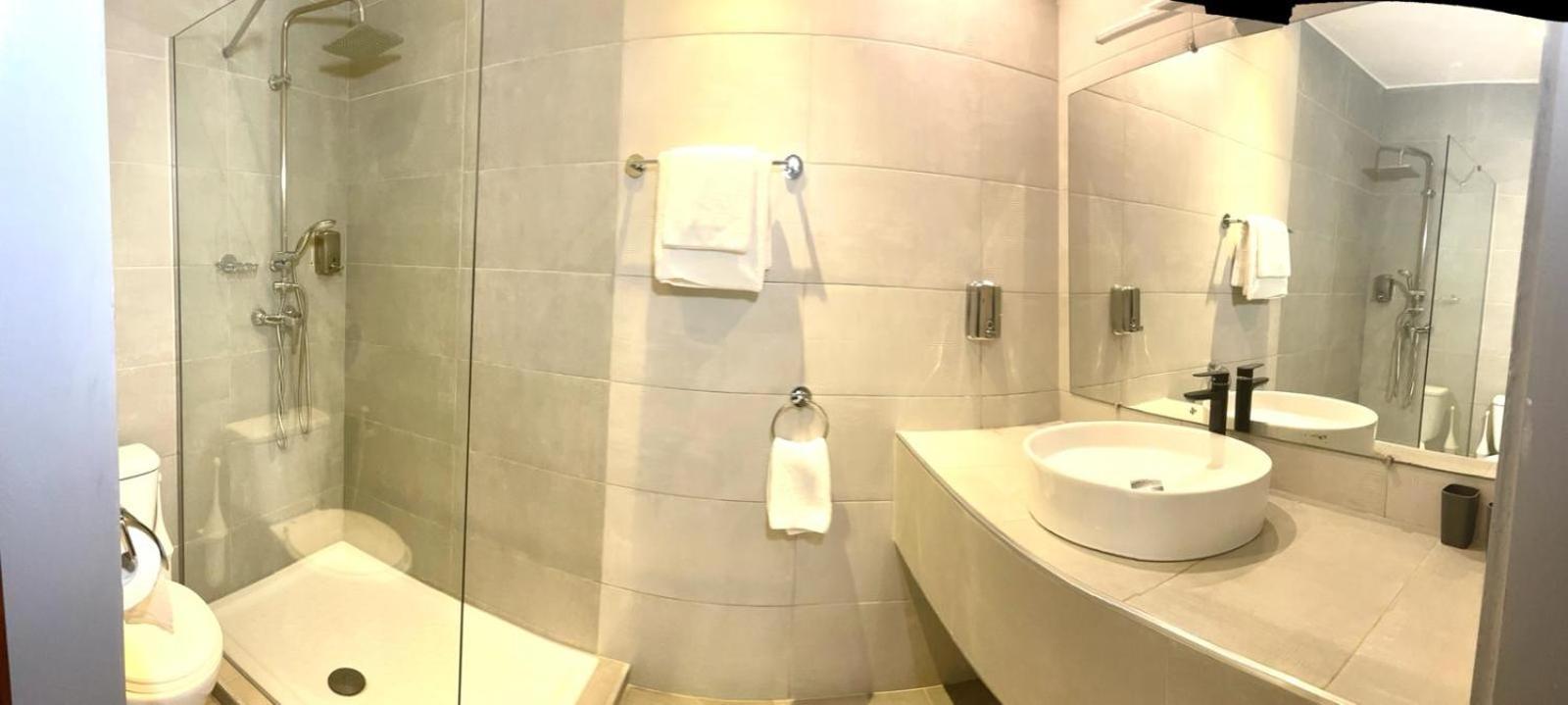 דקר Le Lodge Des Almadies מראה חיצוני תמונה